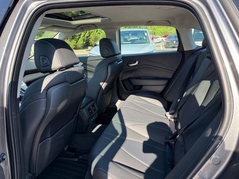 Certified 2025 Acura TLX w/ Technology Package image 4