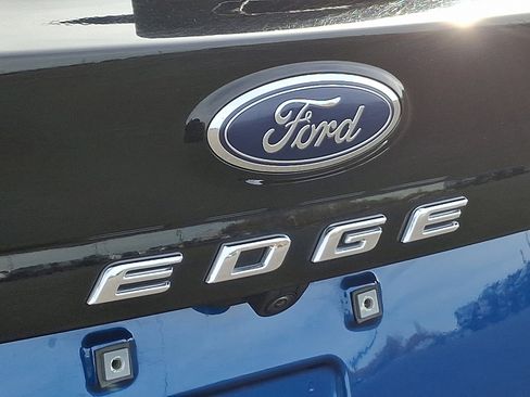Used 2024 Ford Edge SEL image 32