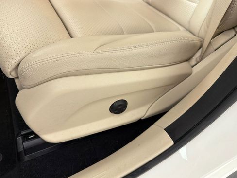 Used 2021 Mercedes-Benz GLC 300 image 14