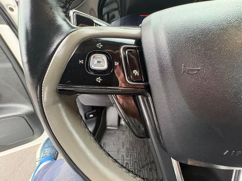 Certified 2024 Lincoln Corsair Reserve w/ Equipment Group 202A image 15