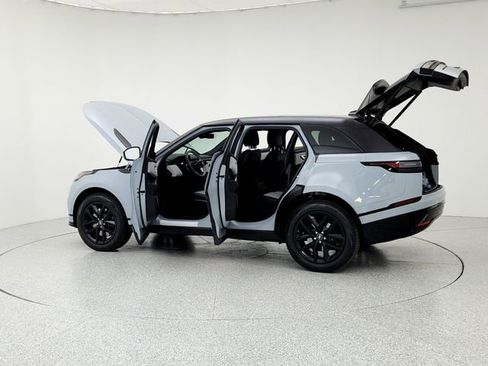New 2026 Land Rover Range Rover Velar Dynamic SE image 12