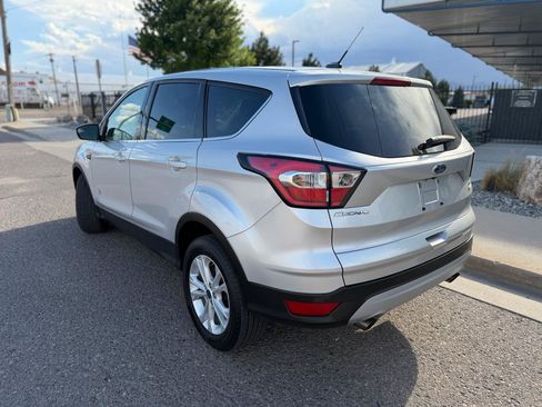 Used 2017 Ford Escape SE AWD/4WD image 3