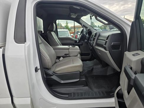 Used 2018 Ford F250 XL w/ Power Equipment Group image 4