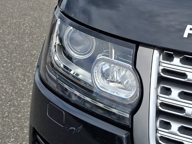 Used 2015 Land Rover Range Rover Supercharged AWD/4WD image 26