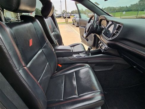Used 2024 Dodge Durango GT image 10