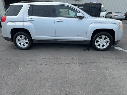 Used 2012 GMC Terrain SLE image 2