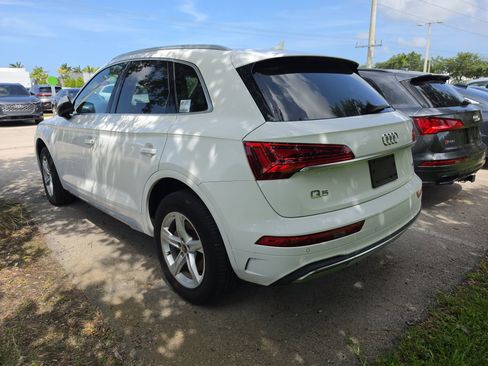 Used 2023 Audi Q5 2.0T Premium w/ Convenience Package AWD/4WD image 4