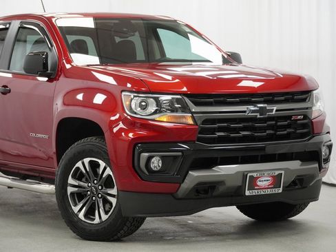 Used 2021 Chevrolet Colorado Z71 w/ Safety Package image 3