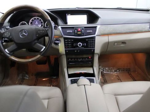 Used 2011 Mercedes-Benz E 350 4MATIC Sedan image 2
