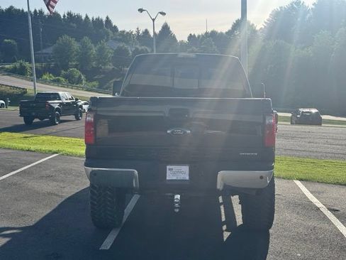 Used 2015 Ford F250 Lariat w/ Lariat Interior Package AWD/4WD image 6