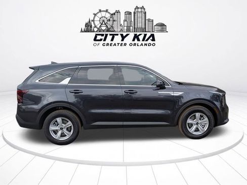 New 2026 Kia Sorento LX FWD image 7