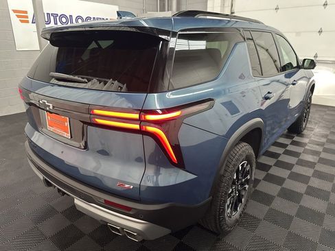 Used 2025 Chevrolet Traverse Z71 w/ Driver Confidence Package AWD/4WD image 10