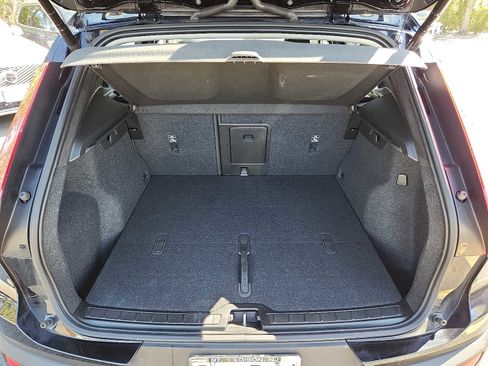 Certified 2023 Volvo XC40 B5 Plus w/ Protection Package Premier AWD/4WD image 26