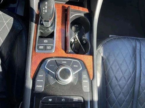 Used 2016 Kia K900 Luxury w/ VIP Plus Package image 20