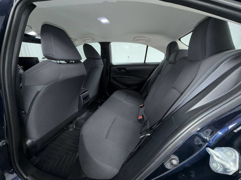 Used 2022 Toyota Corolla LE w/ LE Convenience Package FWD image 13