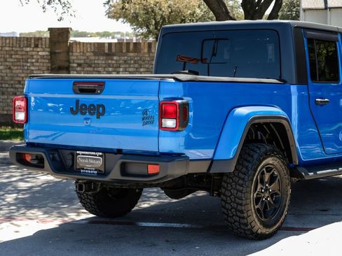 Used 2021 Jeep Gladiator Sport AWD/4WD image 16