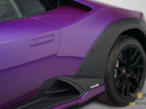 Used 2024 Lamborghini Huracan Sterrato image 10