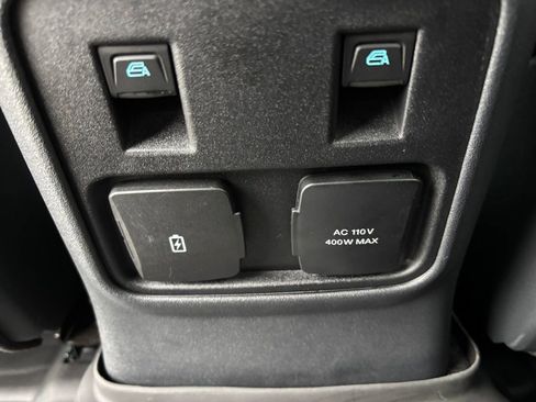 Used 2023 Ford Bronco Outer Banks image 32