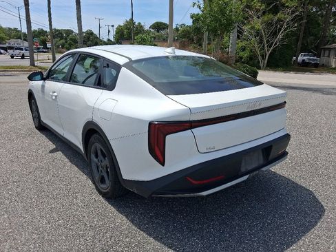 Used 2025 Kia K4 FWD image 7