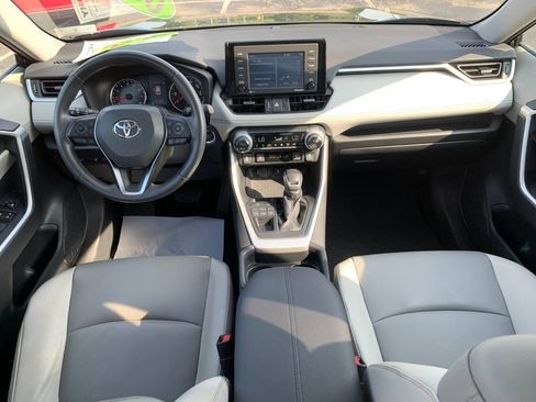 Used 2020 Toyota RAV4 XLE Premium AWD/4WD image 16