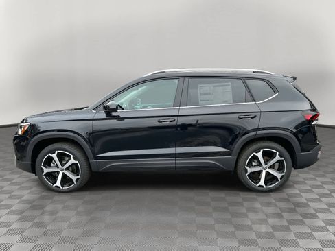 New 2026 Volkswagen Taos SEL image 6