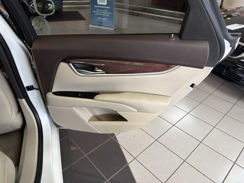 Used 2017 Cadillac XTS Luxury FWD image 15