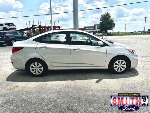 Used 2017 Hyundai Accent SE FWD image 4