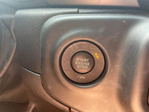 Used 2018 Jeep Wrangler Unlimited Sport S AWD/4WD image 37