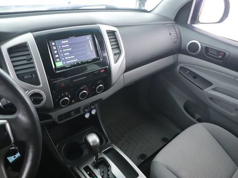 Used 2015 Toyota Tacoma 4x4 Double Cab w/ SR5 Package image 23