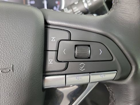 Certified 2024 Cadillac XT6 Premium Luxury w/ LPO, Floor Liner Package AWD/4WD image 26