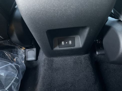 Used 2025 Hyundai Santa Cruz SE image 14