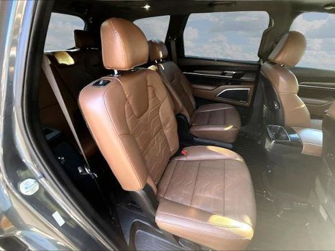 Used 2022 Kia Telluride SX w/ SX Prestige Package image 25