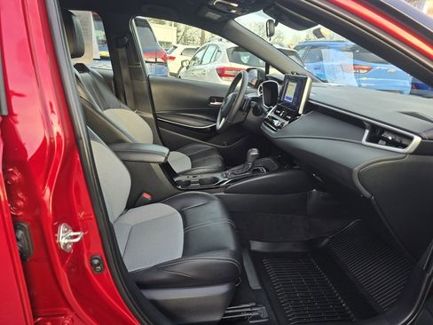 Certified 2025 Toyota Corolla XSE image 11