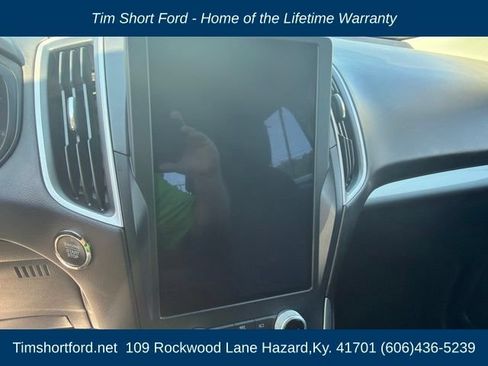 Used 2022 Ford Edge SE w/ Black Appearance Package AWD/4WD image 13