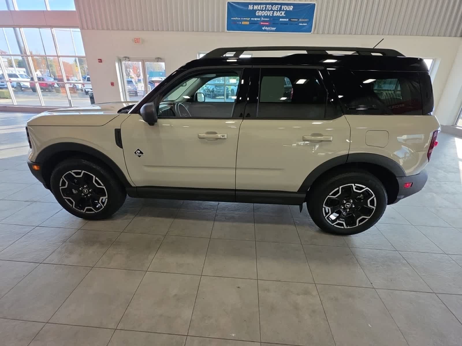 Used 2025 Ford Bronco Sport Outer Banks w/ Outer Banks Tech Package+ AWD/4WD image 13