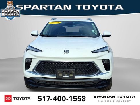 Used 2024 Buick Encore GX Sport Touring image 3