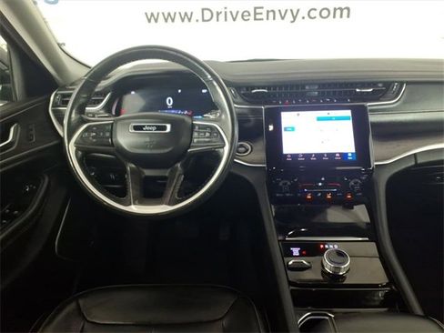 Used 2021 Jeep Grand Cherokee L Limited image 12