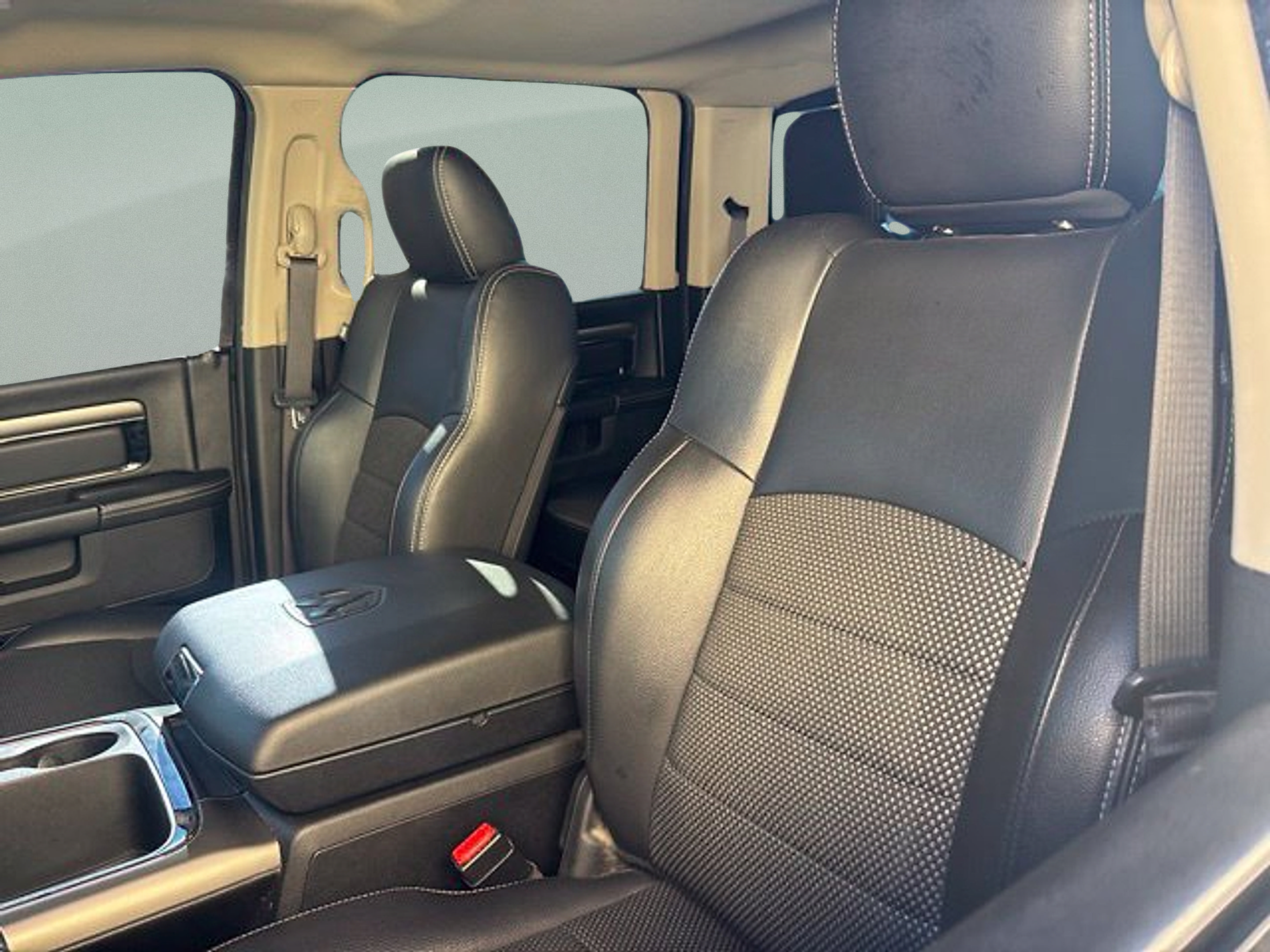 Used 2017 RAM 1500 Sport w/ Convenience Group AWD/4WD image 9