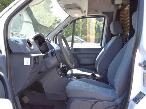 Used 2013 Ford Transit Connect XLT FWD image 10