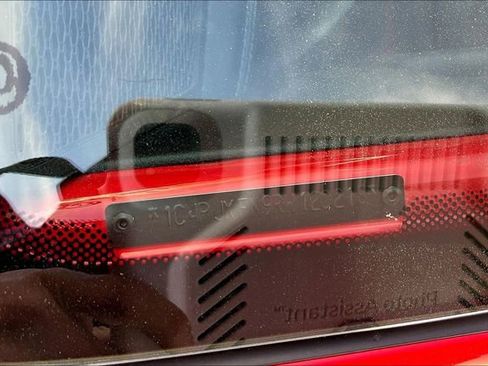 Used 2024 Jeep Wrangler Unlimited Rubicon w/ Technology Group image 3