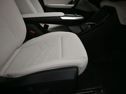 New 2026 BMW X1 xDrive28i w/ Technology Package AWD/4WD image 25