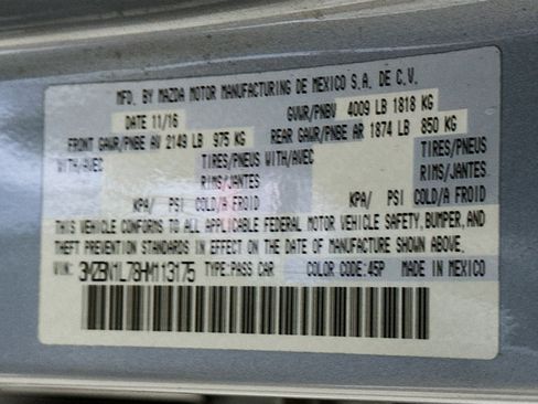 Used 2017 MAZDA MAZDA3 Touring image 12