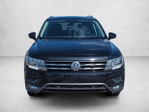 Used 2020 Volkswagen Tiguan SEL image 2