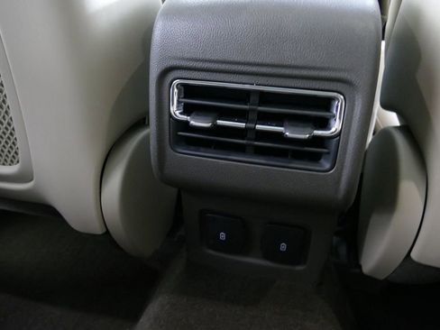 Used 2023 Lincoln Corsair AWD w/ Equipment Group 101A image 6