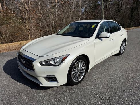 Used 2022 INFINITI Q50 Luxe w/ Cargo Package image 2