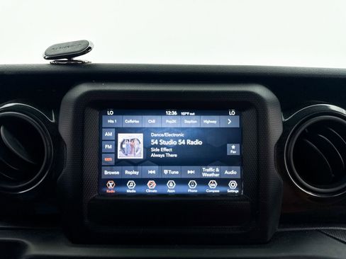 Used 2020 Jeep Wrangler Unlimited Sport AWD/4WD image 5