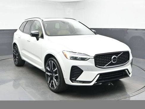 Used 2024 Volvo XC60 B5 Ultimate AWD/4WD image 6
