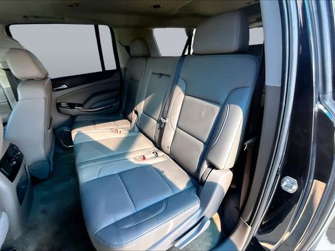 Used 2017 GMC Yukon XL SLT w/ Premium Edition RWD image 21