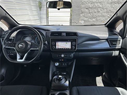 Used 2019 Nissan Leaf SV w/ SV All Weather Package FWD image 17