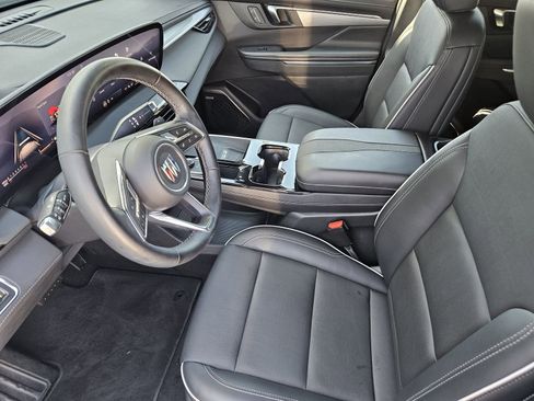 Used 2025 Buick Enclave Preferred FWD image 18